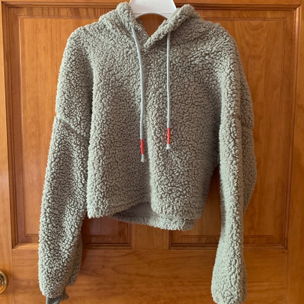 fuzzy cropped hoodie